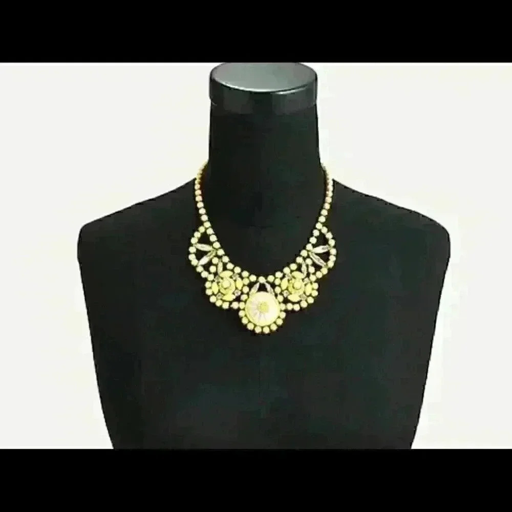 J Crew Radiant Blooms Statement Necklace in Citron - Picture 3 of 4